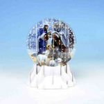 Kartki 3D A Child is Born Snow Globe